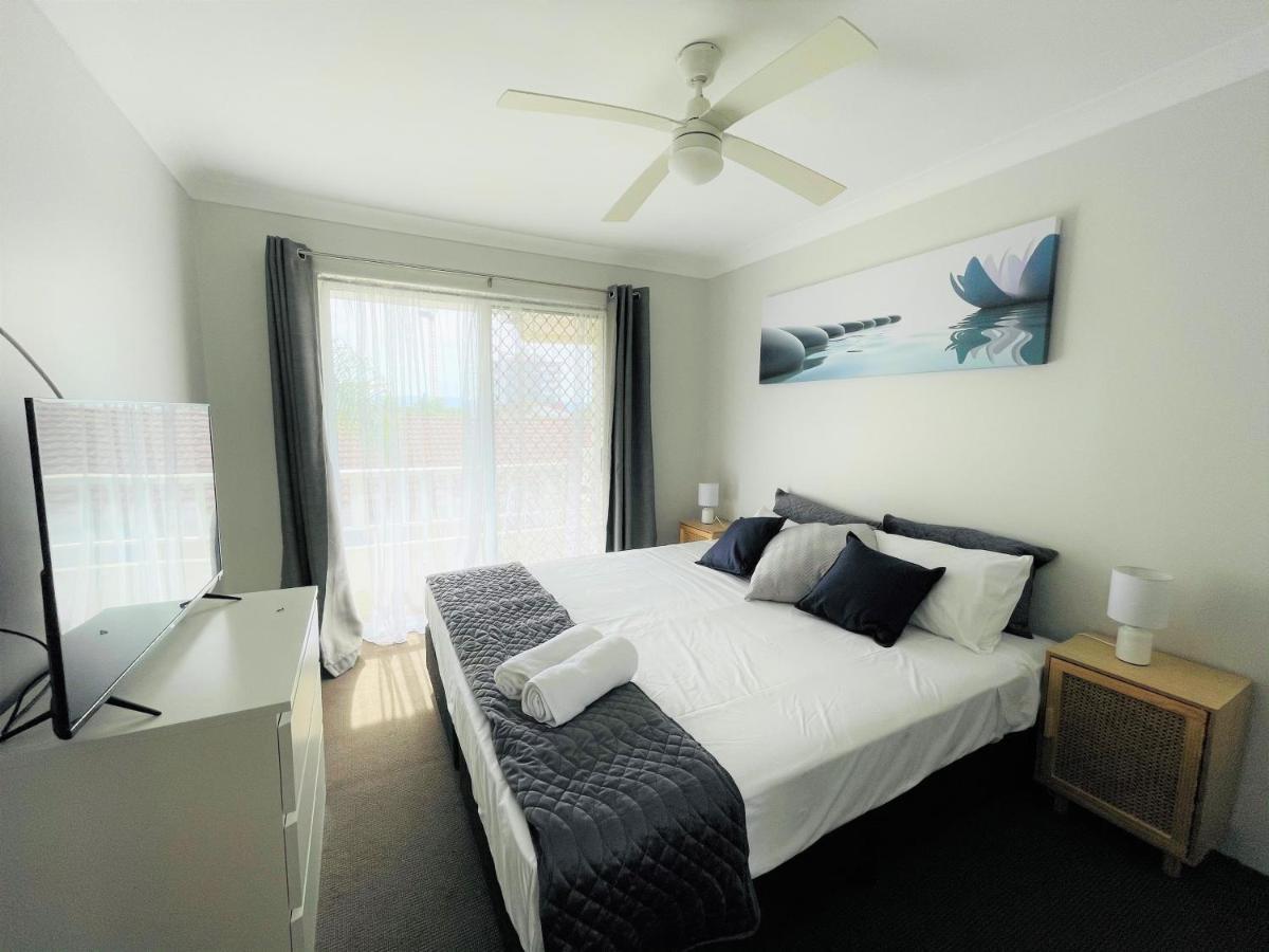 Hotel Surfers Tradewinds Gold Coast Exterior foto